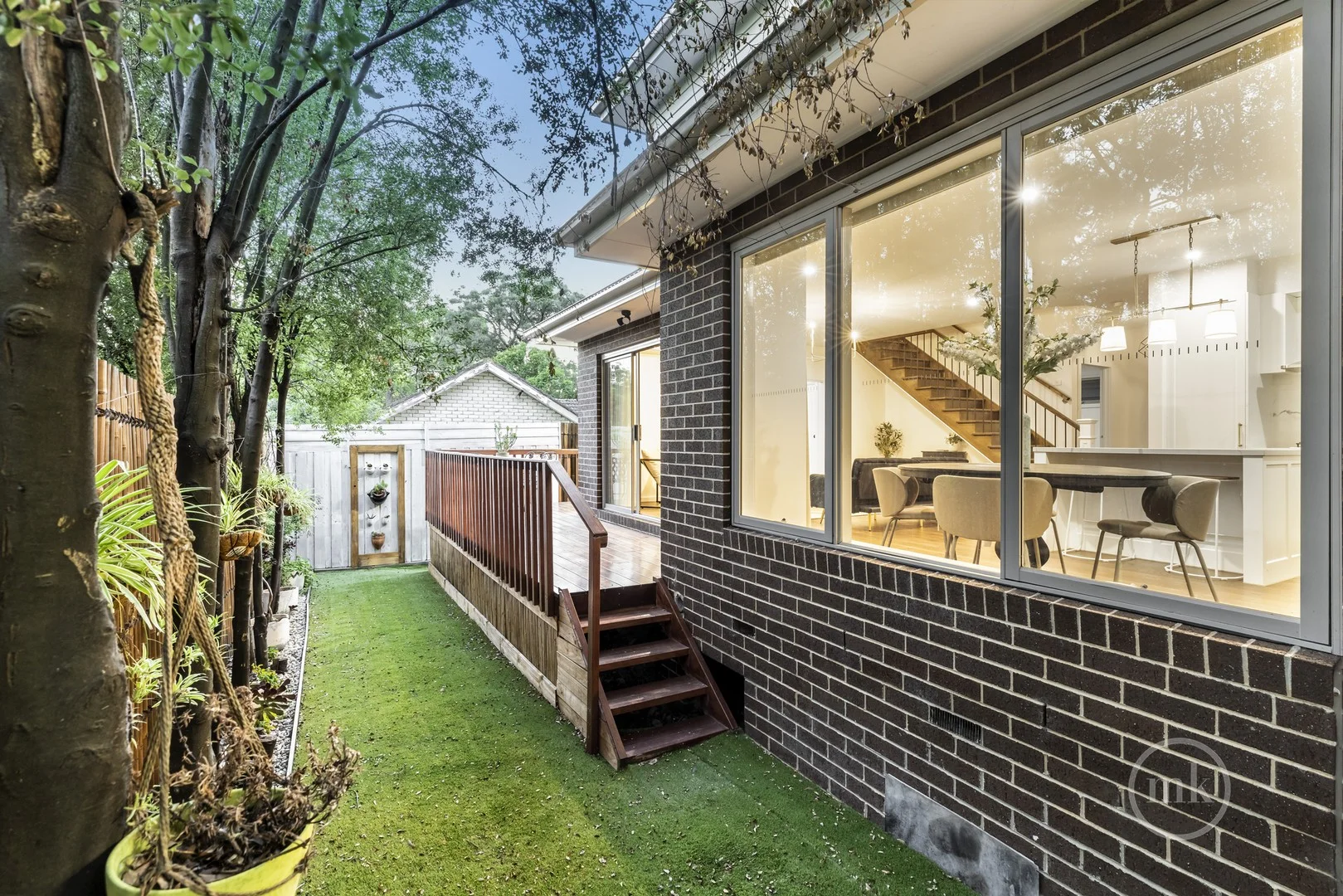 Additional image 11 of 2/147 Rattray Road, Montmorency VIC 3094