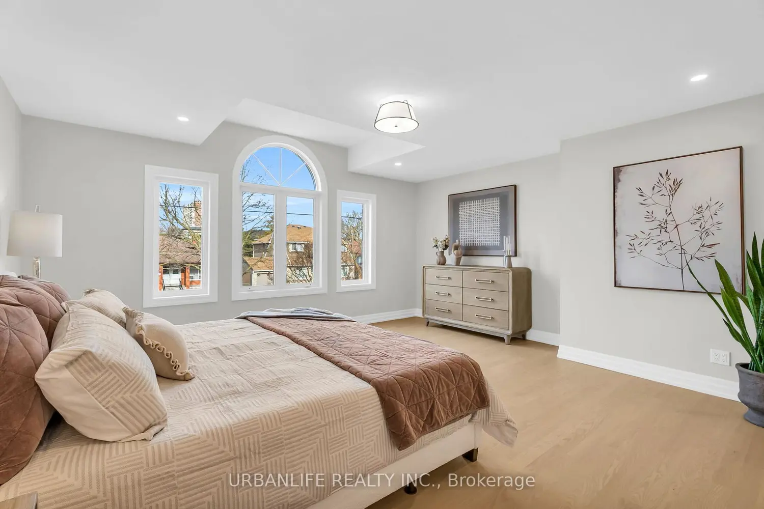 Additional image 8 of 111 Pleasant Avenue