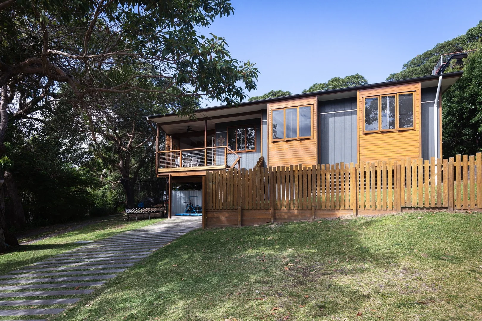 44 Booran Street, Point Lookout QLD 4183