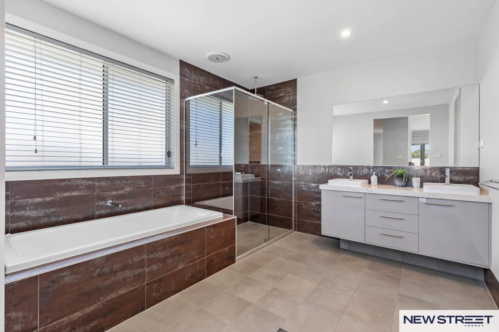 Additional image 21 of 12 Breakers Boulevard, Catherine Hill Bay NSW 2281