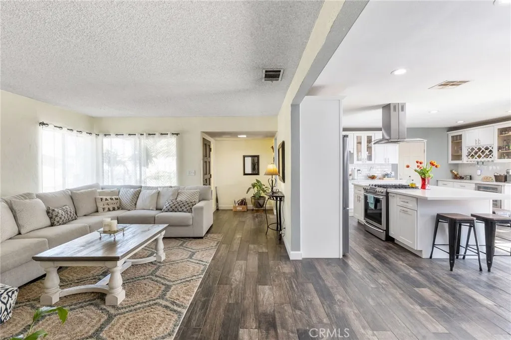 Additional image 103 of 938 W Laurel St, Colton, CA 92324