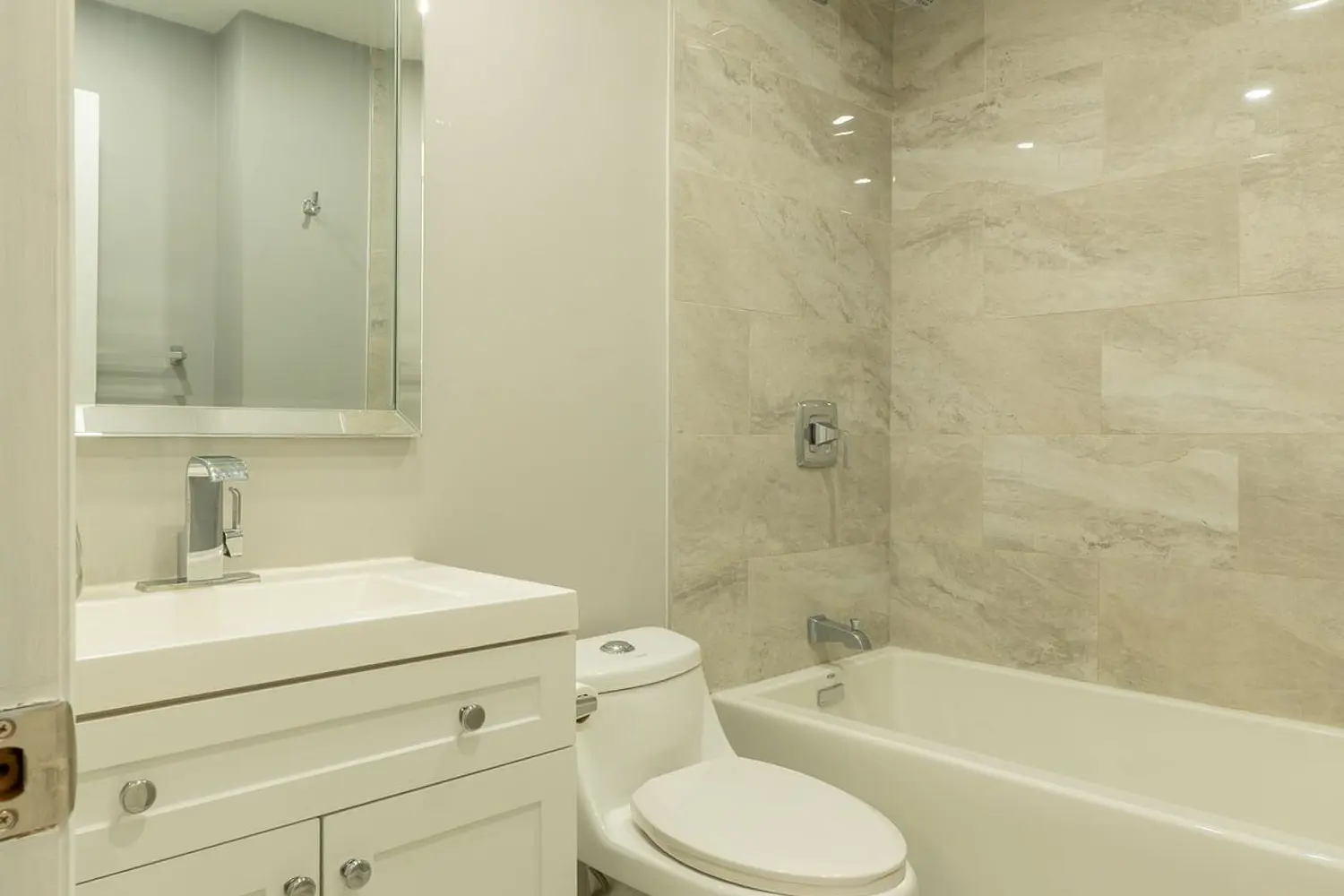 Additional image 11 of 141 Ripley Court 4