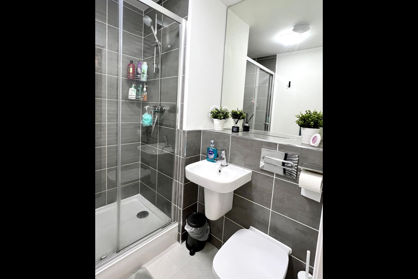 Additional image 7 of Room in a Shared Flat, Dorchester Avenue, G12, N1 7GU