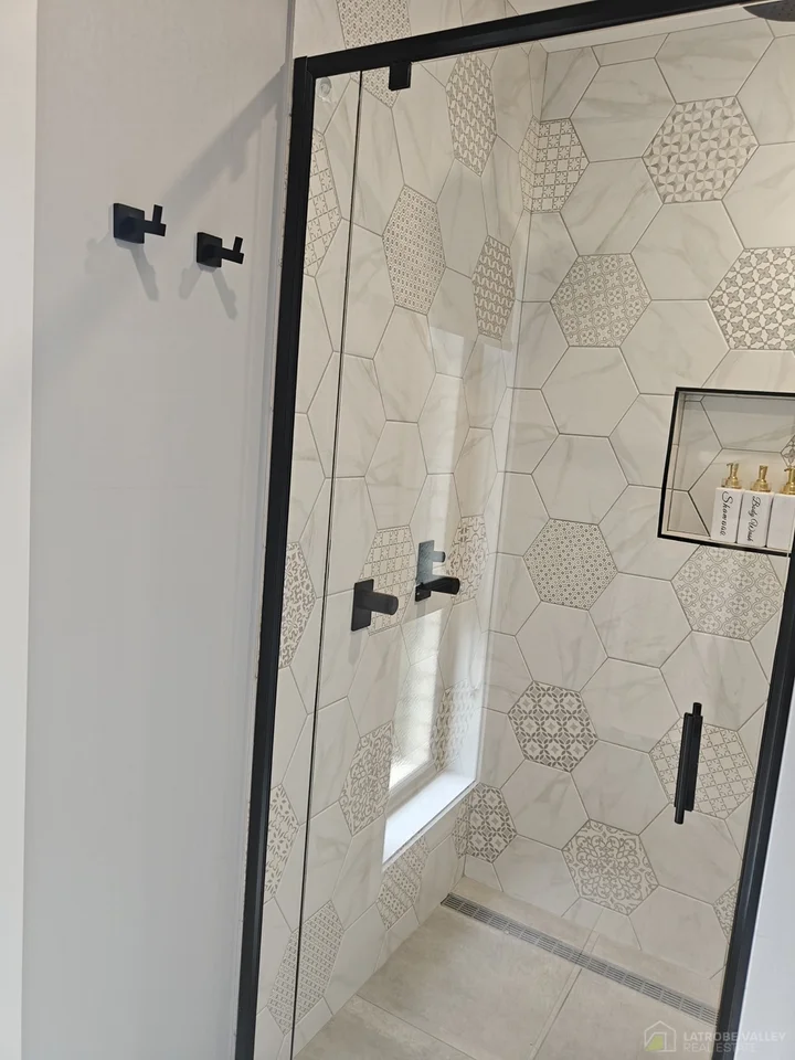 Additional image 49 of 17-19 King Street, Rosedale VIC 3847