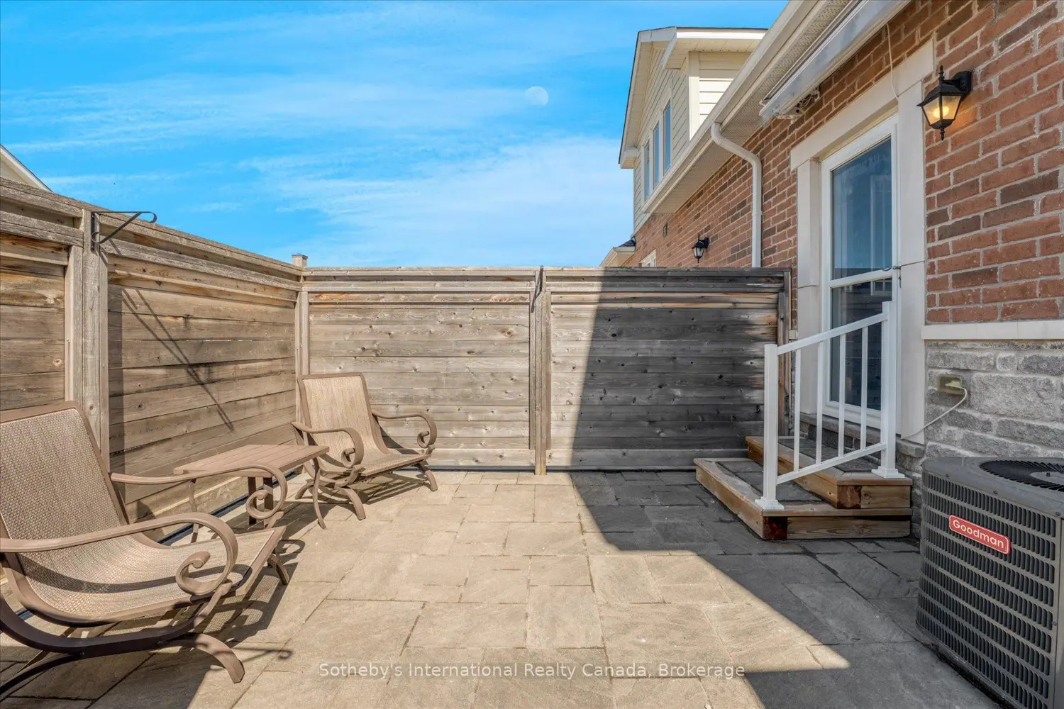 Additional image 17 of 4 Emerson Mews