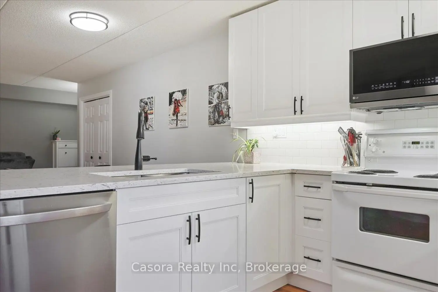 Additional image 11 of 1431 Walkers Line #301