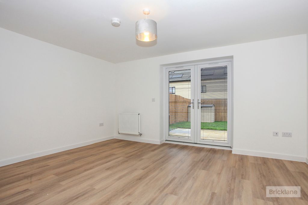 Additional image 3 of 3 bed semi-detached house to rentStonemason Way, Peterborough PE4