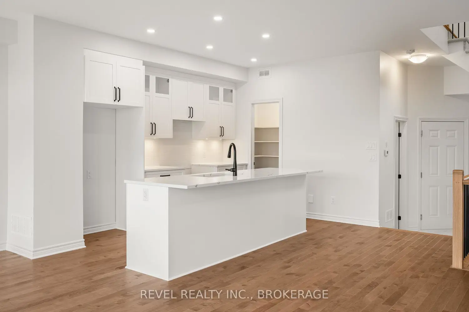 Additional image 3 of 1075 Barrow Avenue