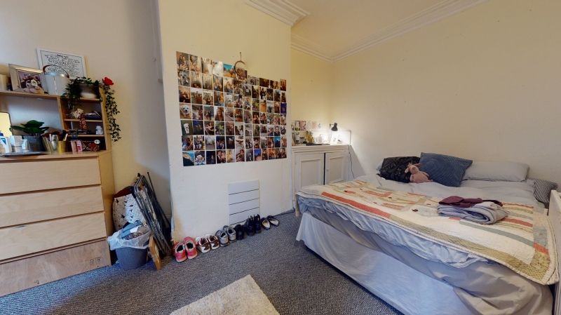 Additional image 2 of 3 bed shared accommodation to rentRoyal Park Avenue, Hyde Park, Leeds LS6