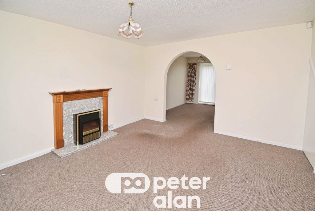 Additional image 2 of 3 bed semi-detached house to rentHeather Road, Newport NP19