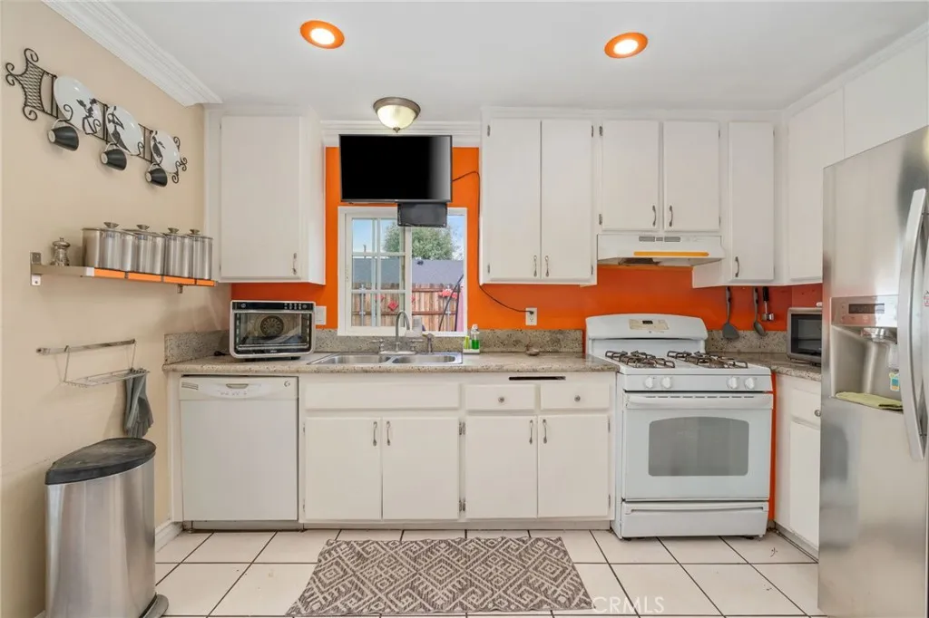 Additional image 60 of 1949 Cottonwood, Colton, CA 92324