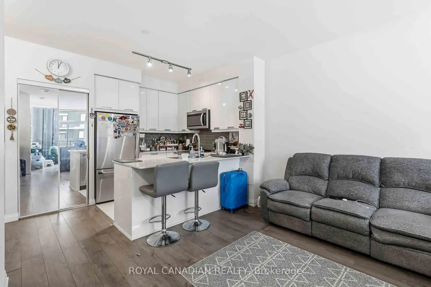 Additional image 6 of 65 Watergarden Drive 1501