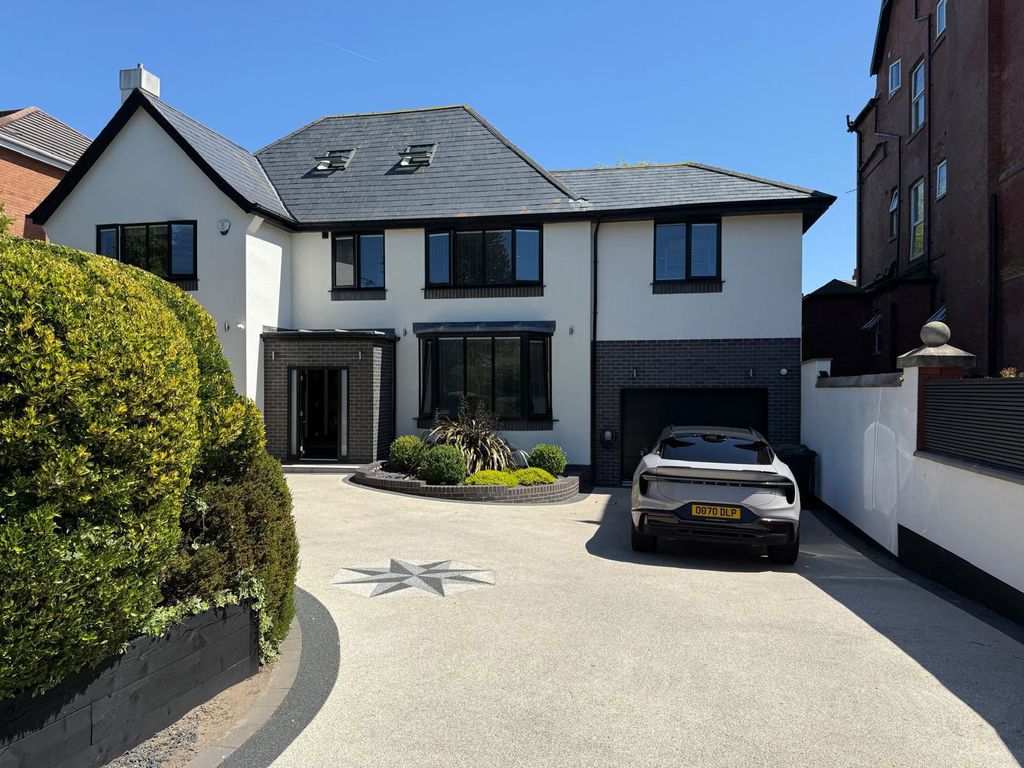 Additional image 2 of 5 bed detached house to rentOpen Golf 2026 - Lulworth Road, Birkdale PR8