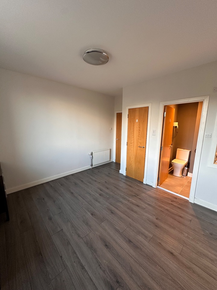 Additional image 5 of 2 Bed Flat, Bath Street, G2, N1 7GU