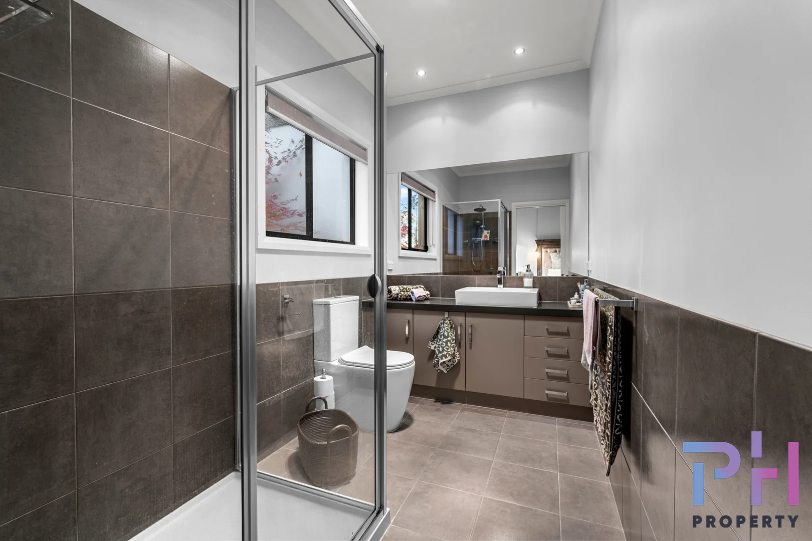 Additional image 13 of 4 Elwood Drive, Strathdale VIC 3550