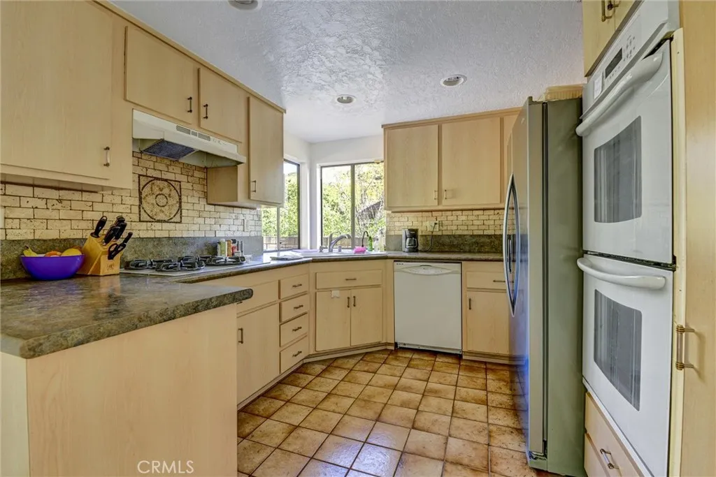 Additional image 10 of 7159 Castle Peak Dr, West Hills, CA 91307