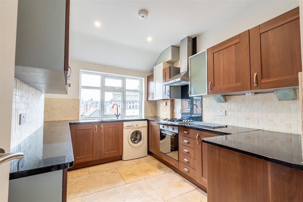 Additional image 2 of 2 bed flat to rentNew Lane, Holgate, York YO24