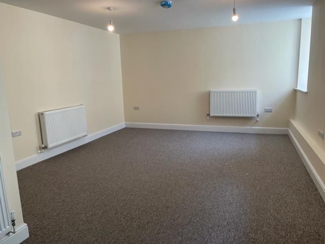 Additional image 5 of 3 bed flat to rentMain Street, Pembroke SA71