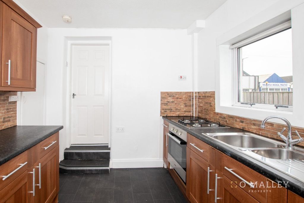 Additional image 6 of 4 bed detached house to rentCumbernauld Road, Chryston, Glasgow G69