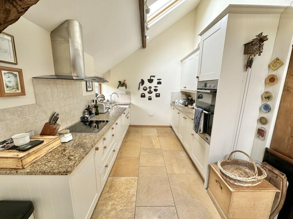 Additional image 4 of Blackford