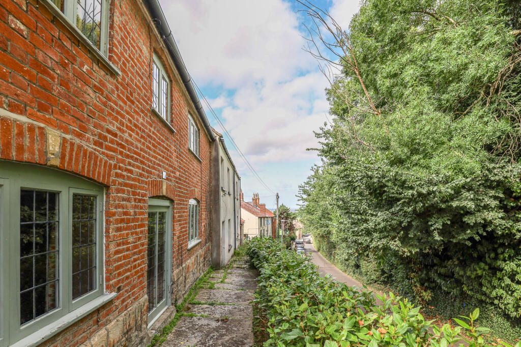 Additional image 22 of Bove Town, Glastonbury, Somerset