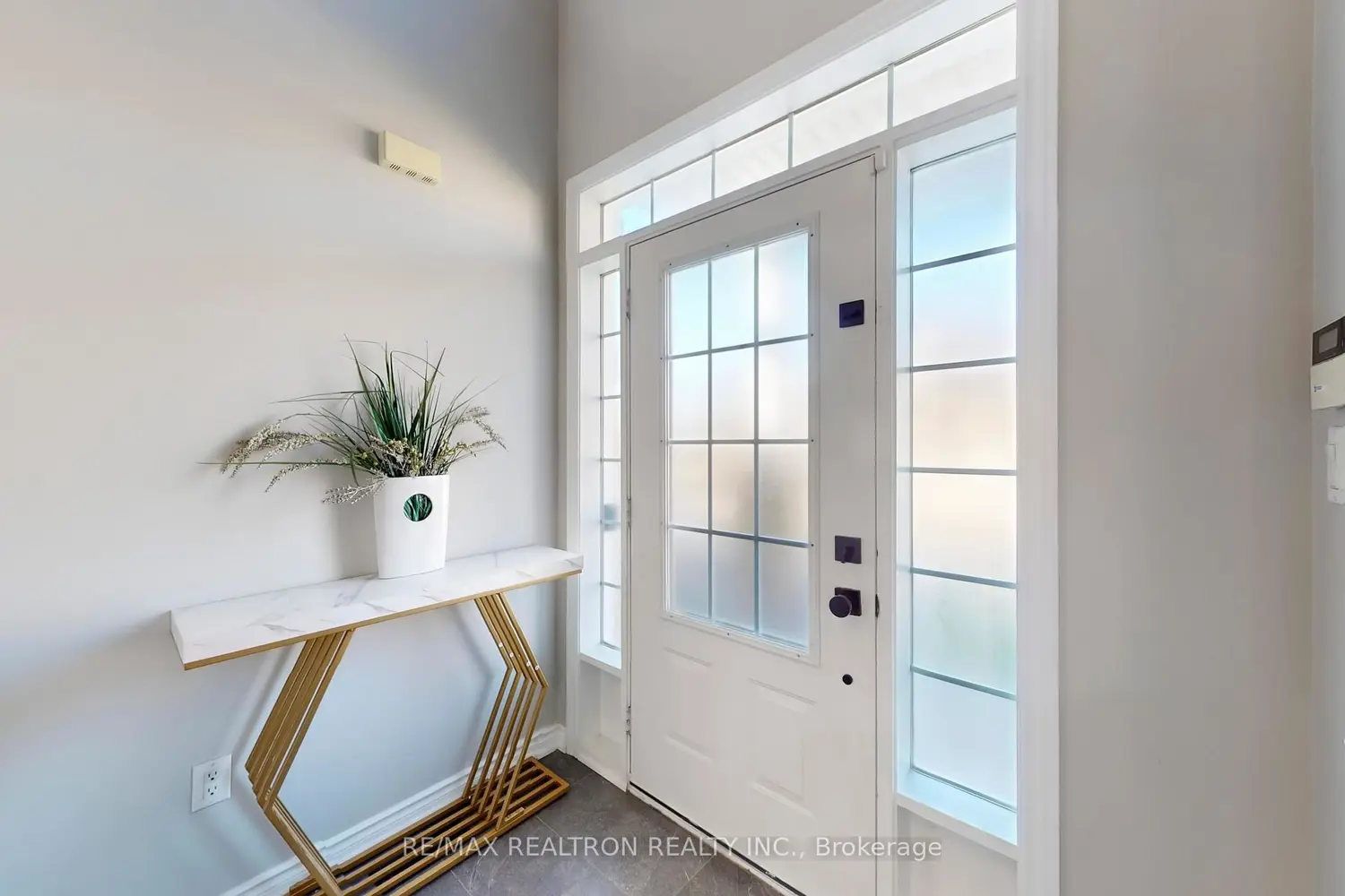 Additional image 13 of 145 Stonechurch Crescent