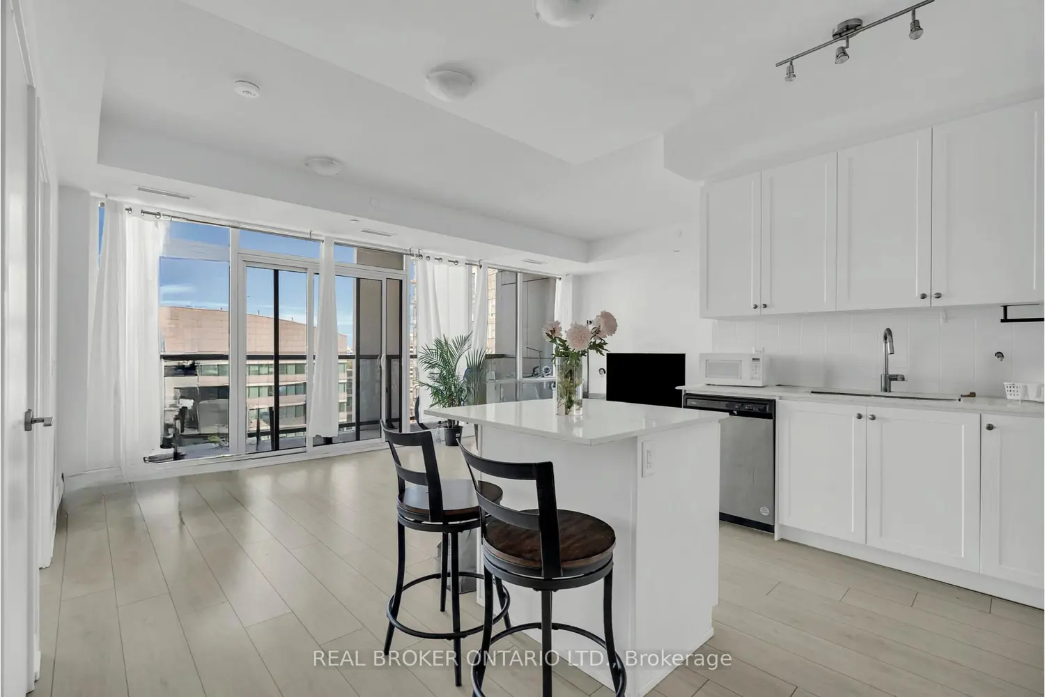 Additional image 4 of 55 Duke Street 1210