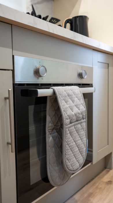 Additional image 12 of 3 Bed Flat, Curtis Avenue, G44, N1 7GU