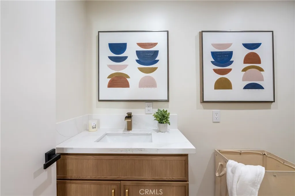 Additional image 33 of 17469 Bullock Street, Encino, CA 91316