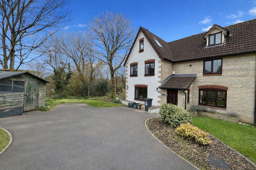 Additional image 2 of 6 bed property to rentBrock End, Portishead BS20