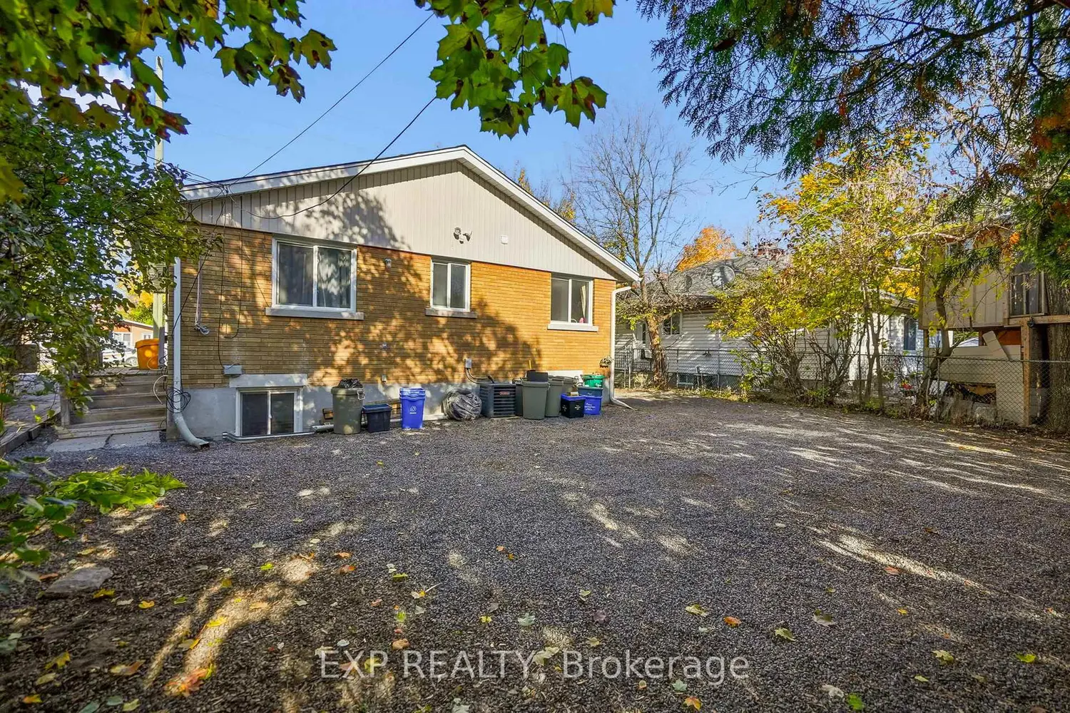 1554 Baseline Road photo 2