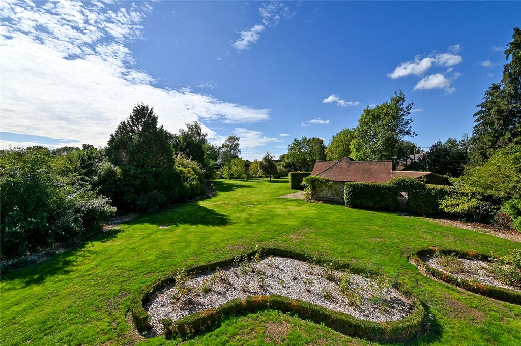 Additional image 21 of 5 bed detached house to rentHighmoor Cross, Henley-On-Thames, Oxfordshire RG9