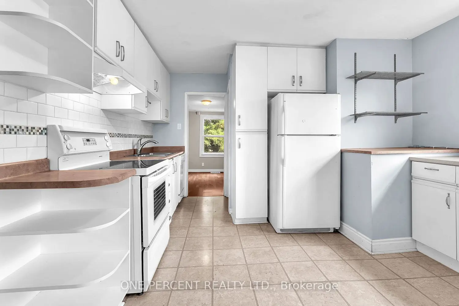 Additional image 5 of 1185 Albany Street