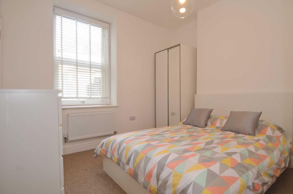 1 bed flat to rentAddison Road, Flat 2, Plymouth PL4