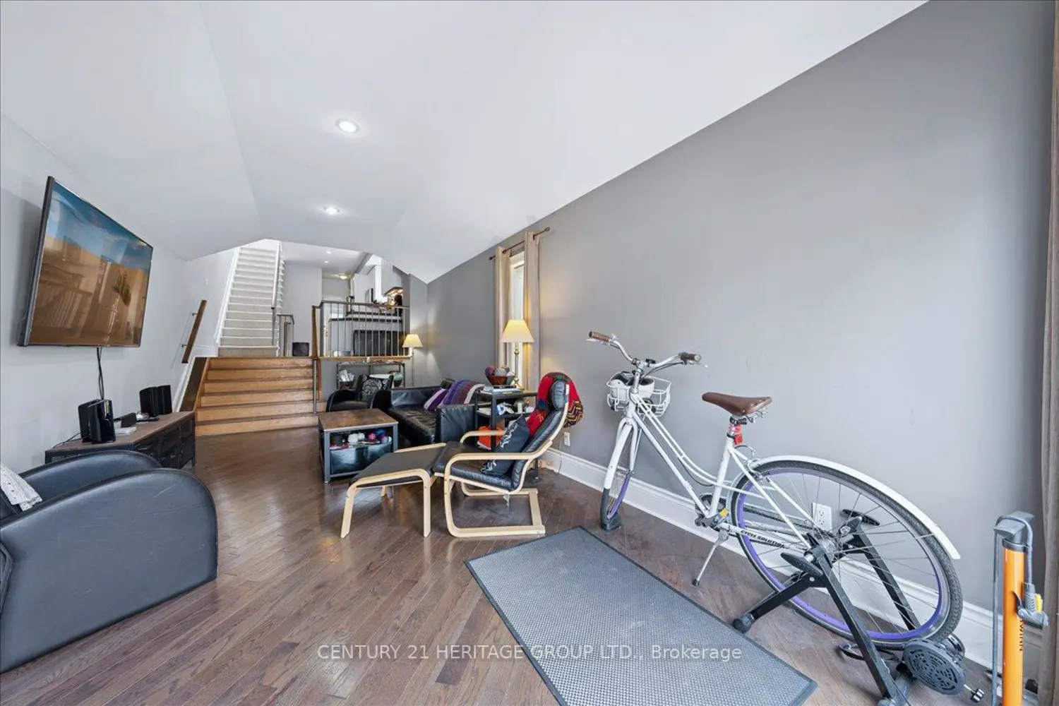 Additional image 4 of 169 King Edward Avenue