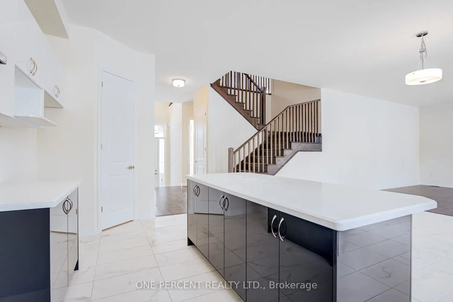 Additional image 8 of 3769 Sunbank Crescent