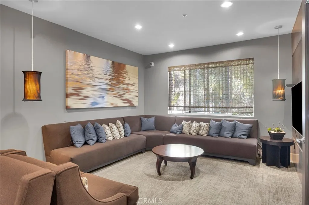 Additional image 48 of 300 E 4th St Unit 115, Long Beach, CA 90802