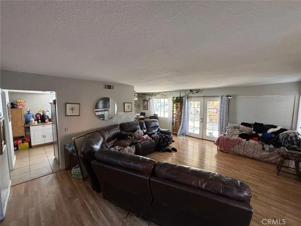 Additional image 3 of 11320 Larchwood Dr, Fontana, CA 92337