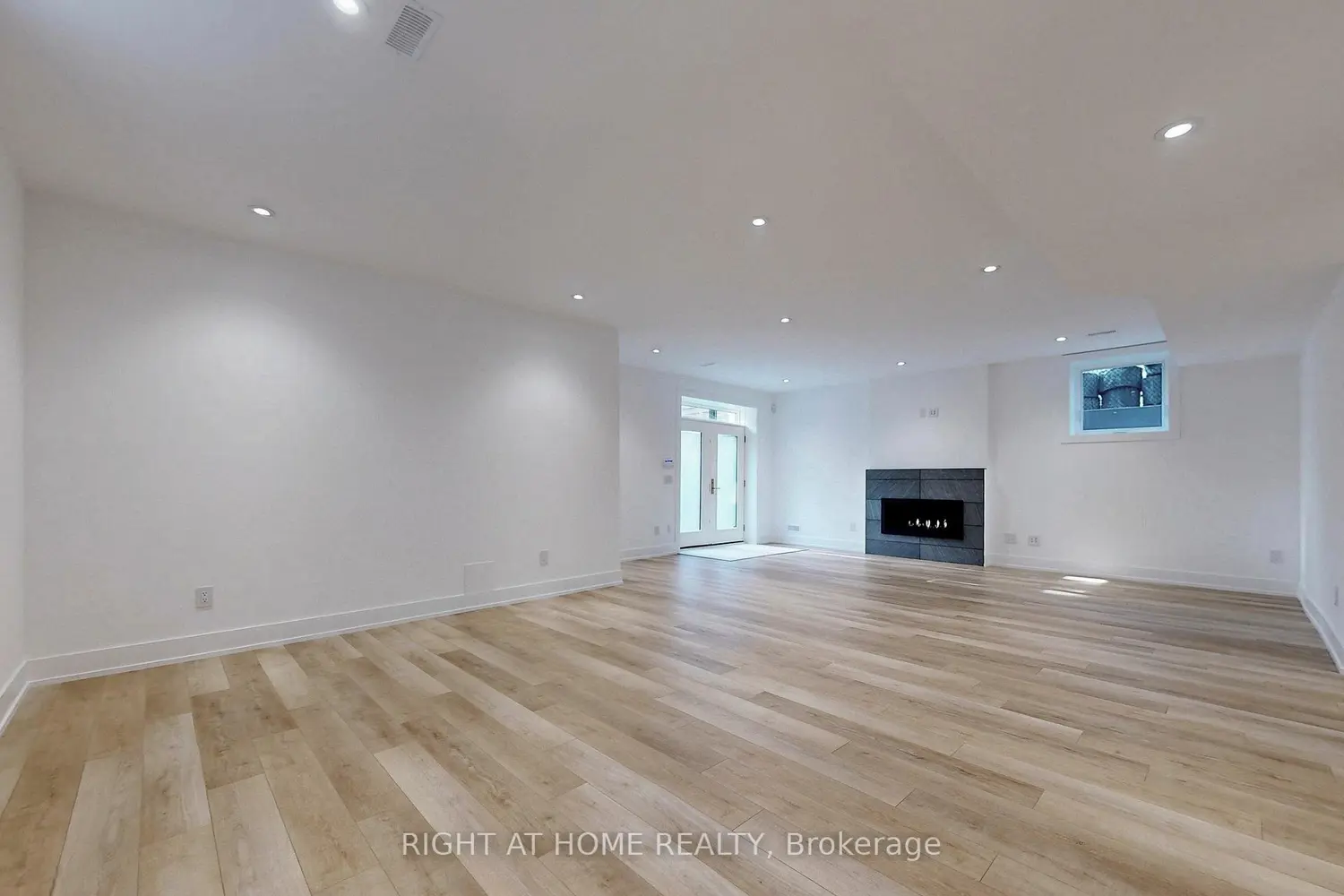 Additional image 12 of 19 Putney Road