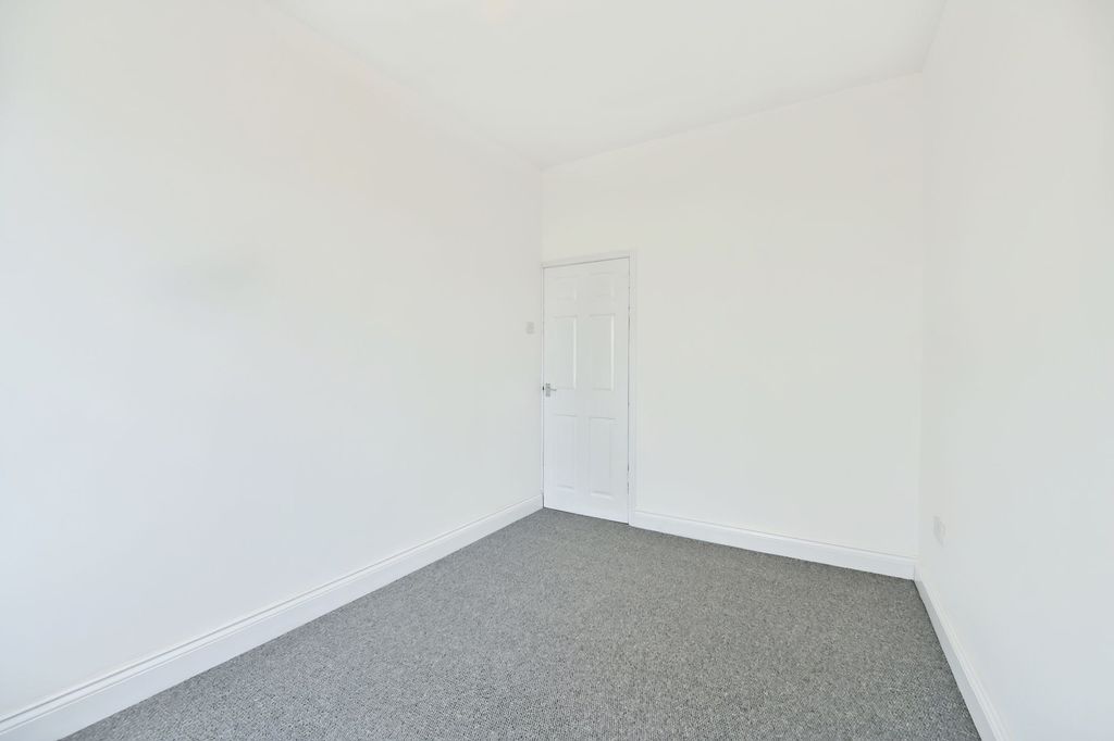 Additional image 6 of 3 bed terraced house to rentSouth Market Street, Newport NP20