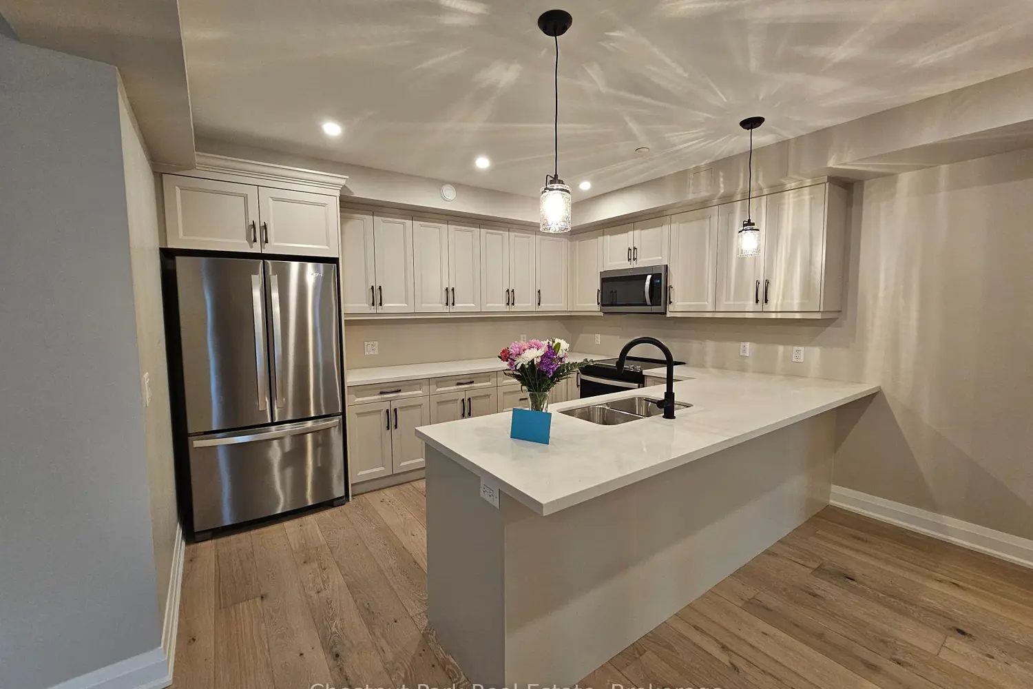 Additional image 2 of 200 Anglo Street 301