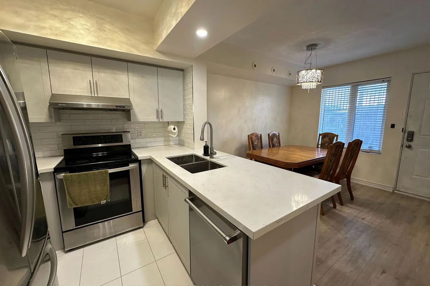 Additional image 3 of 3043 Finch Avenue 1014