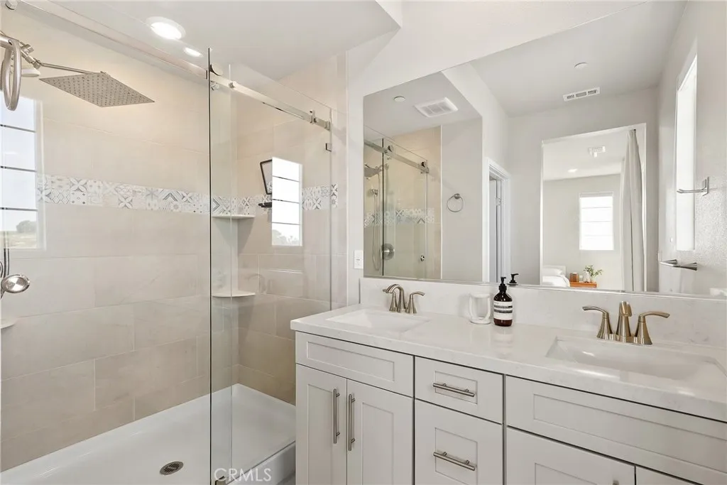 Additional image 15 of 1421 W Sunrise Lane, San Pedro, CA 90732