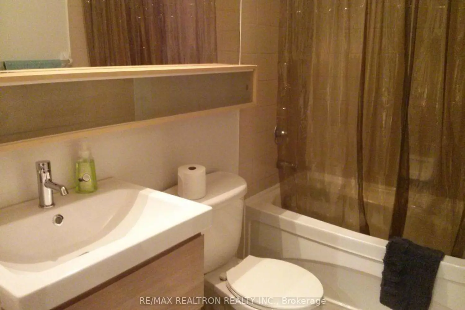 Additional image 12 of 85 Bloor Street 1603