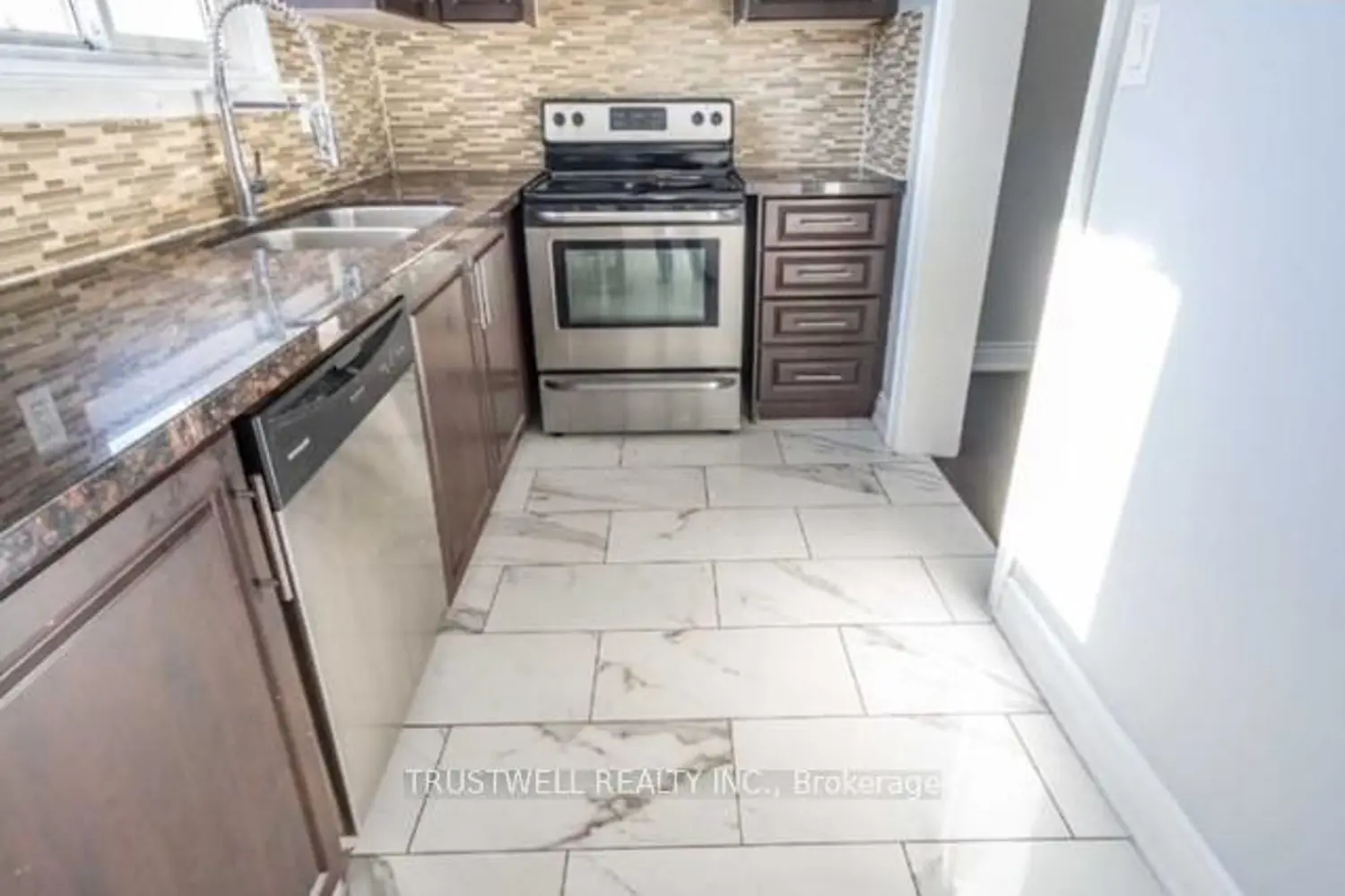 Additional image 5 of 7761 Anaka Drive