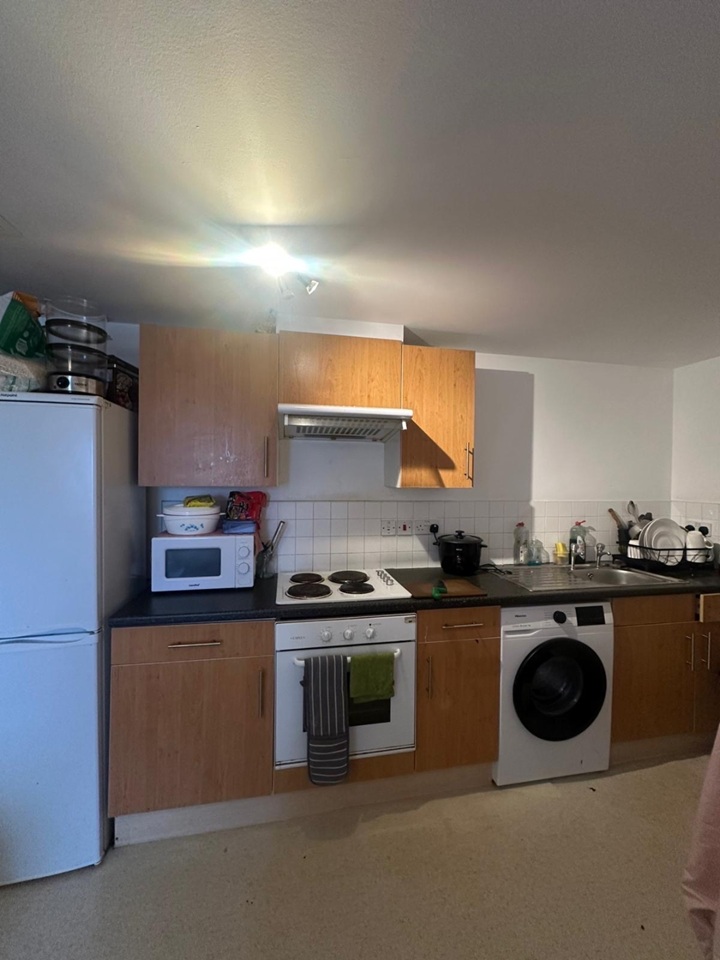 Additional image 8 of Studio Flat, Blackfriars Road, G1, N1 7GU