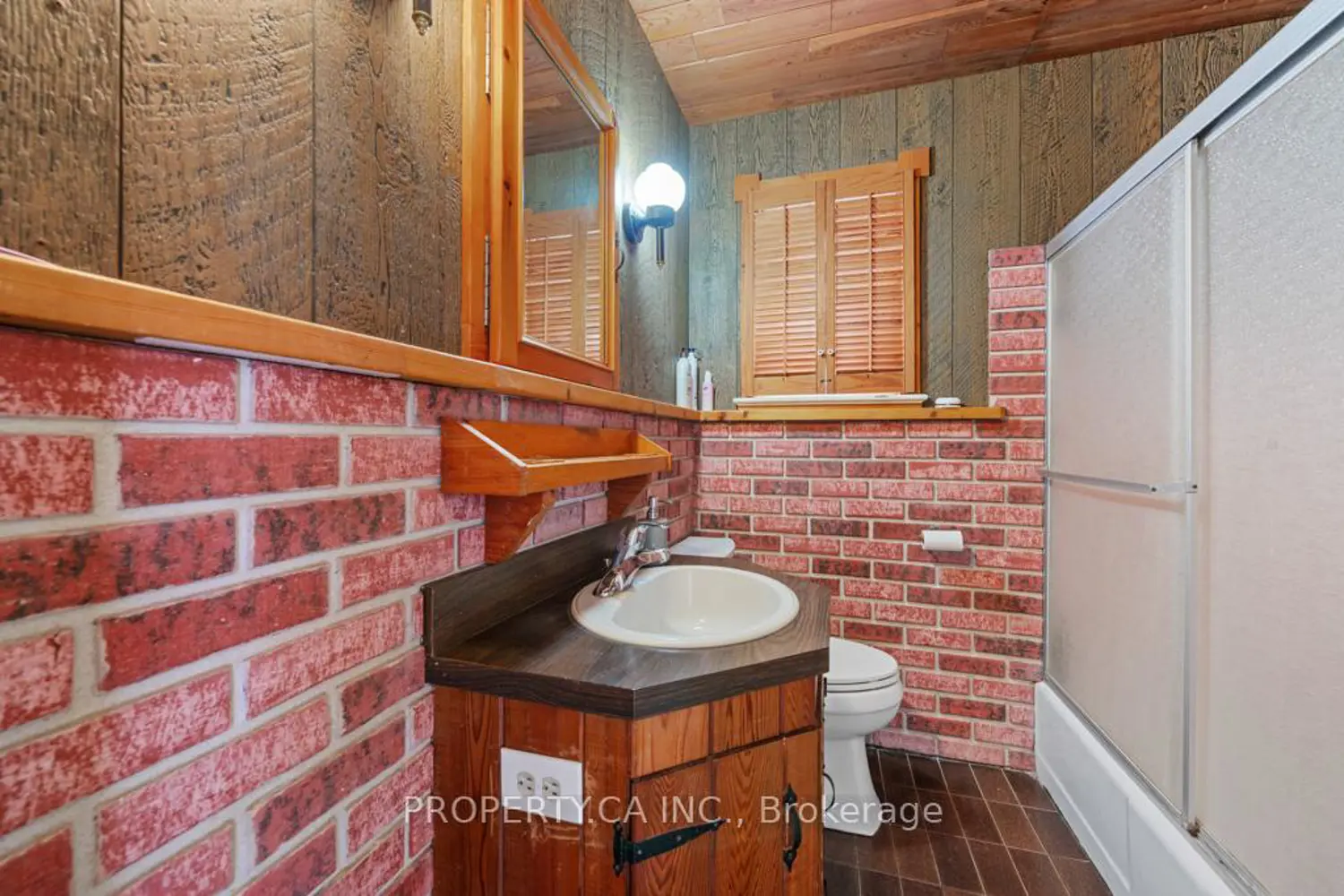Additional image 10 of 35 Farrell Avenue