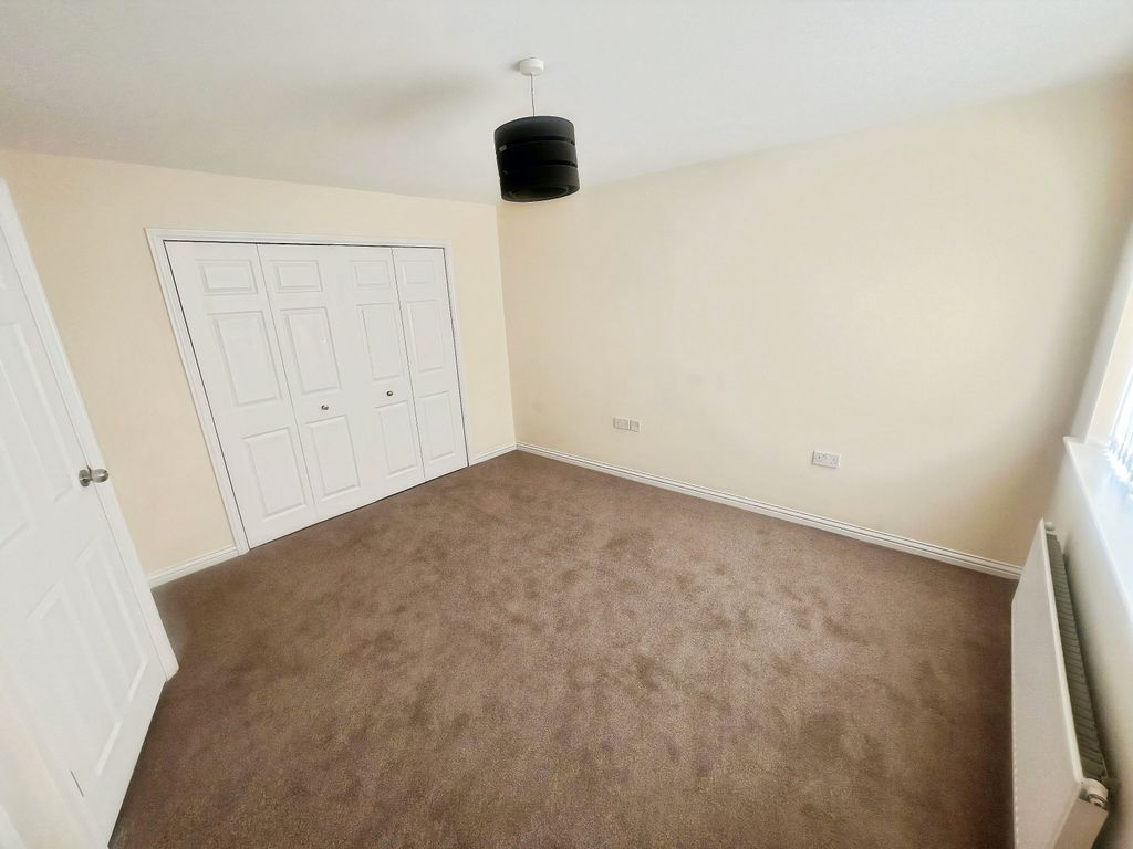 Additional image 7 of 4 bed terraced house to rentClement Drive, Peterborough PE2