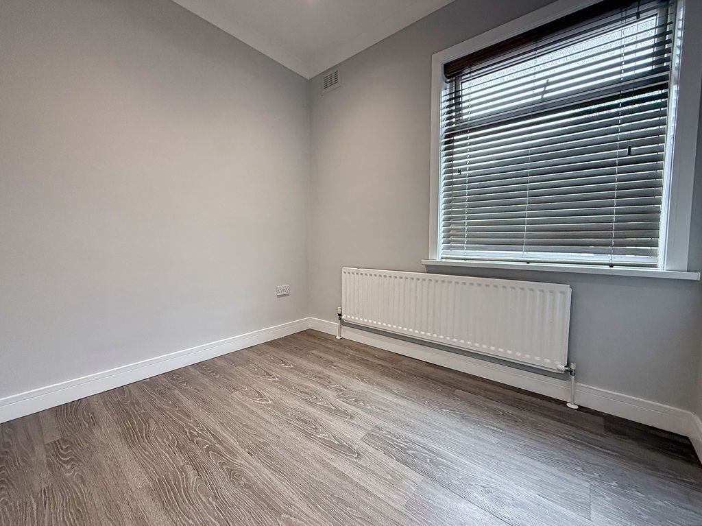Additional image 4 of 2 bed flat to rentWarwick Road, Scunthorpe DN16