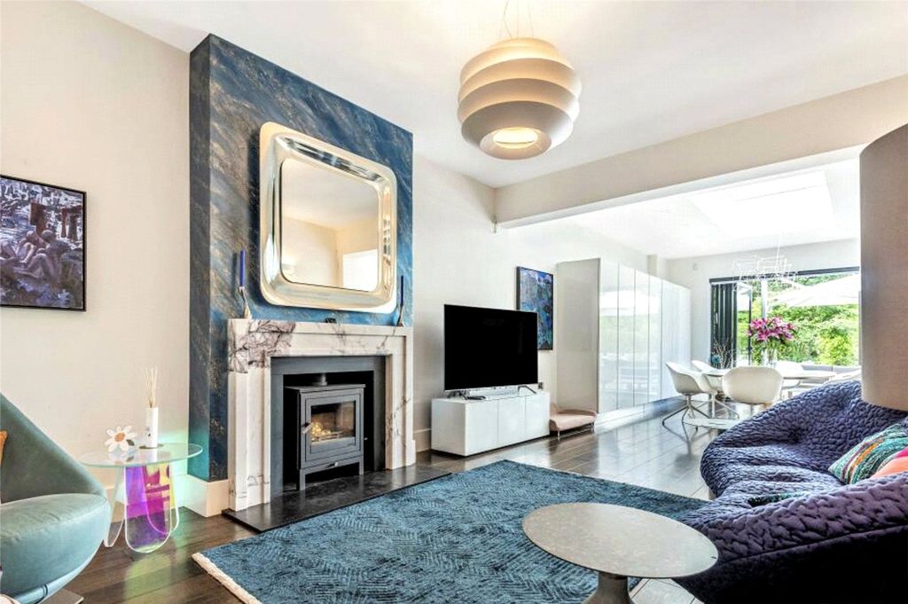 Additional image 6 of 4 bed detached house to rentNorman Avenue, Henley-On-Thames, Oxfordshire RG9